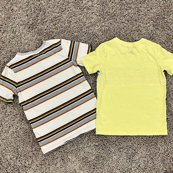 5/$25 Bundle of 2 boys striped pocket tshirts, size 8 - Picture 2 of 7